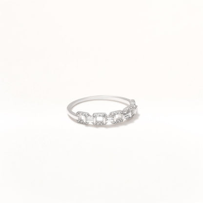 14K White Gold Round and Baguette-Cut Diamond Link Ring, .19 Carats, Sizes 6 to 8