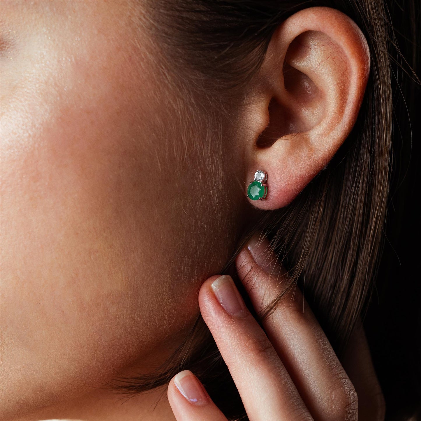 14K White Gold Round Emerald and White Topaz Stud Earrings