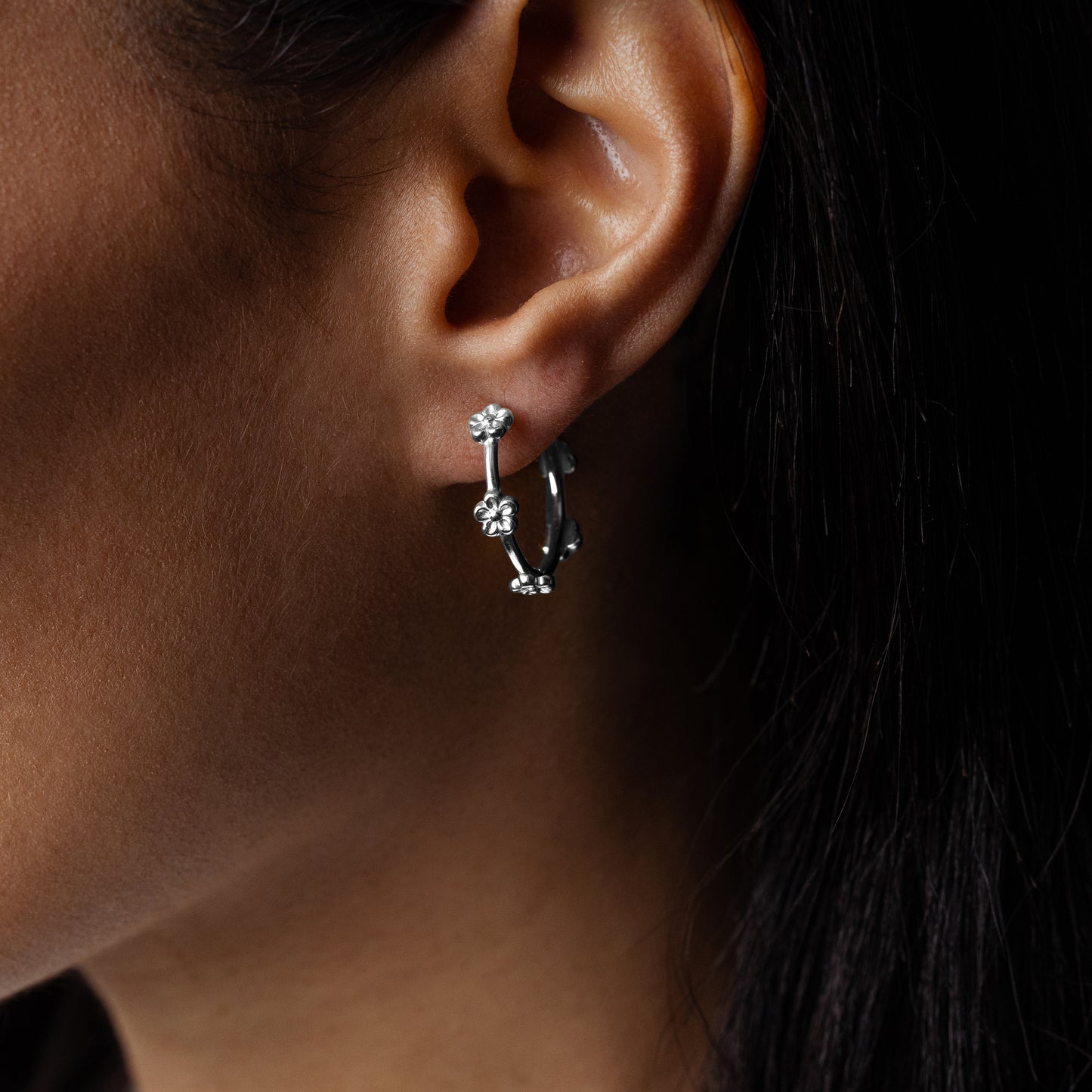 Judy Crowell Jewelry Sterling Silver Flower Hoop Earrings